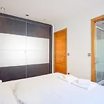 Super Offer Week 11to17 Aug25 Downtown, Terrace, Parking Apartamento *
